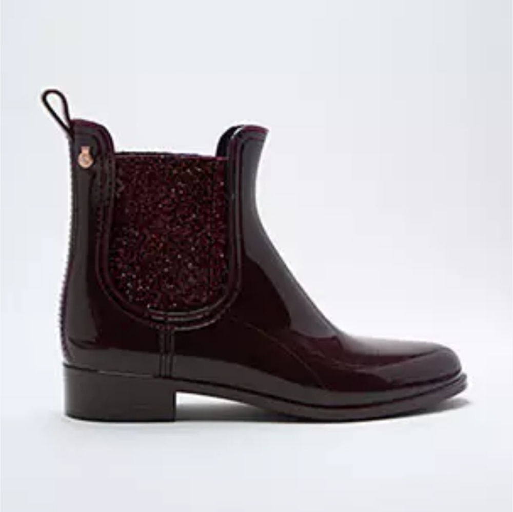NWOT Purple Lemon Jelly Rain Ankle Boots with Glitter Accents